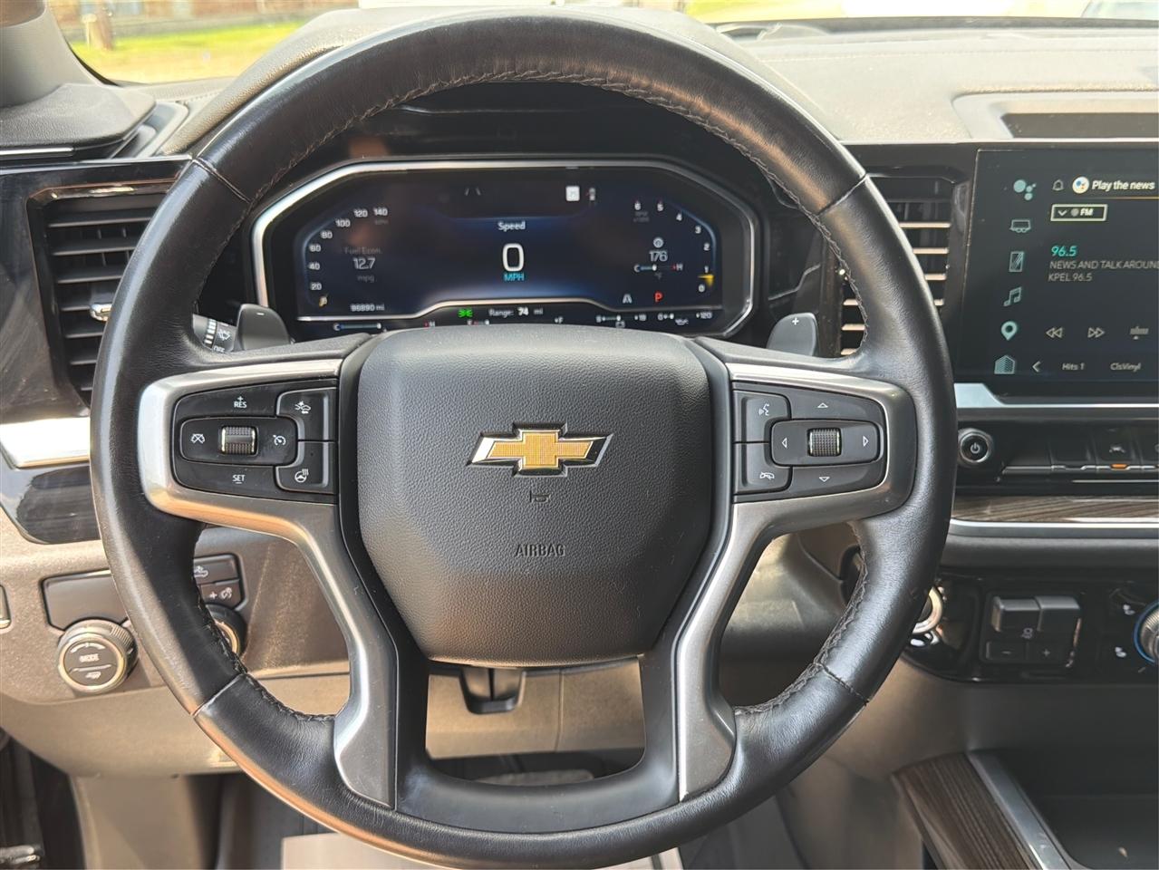 Chevrolet Silverado 1500 2WD Crew Cab 147" LT 2022