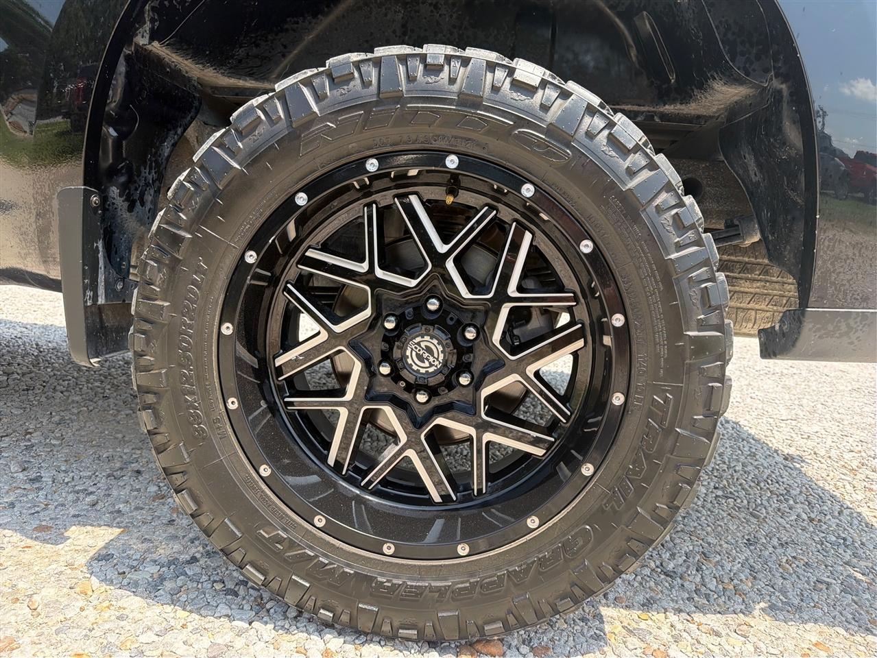 Chevrolet Silverado 1500 2WD Crew Cab 147" LT 2022