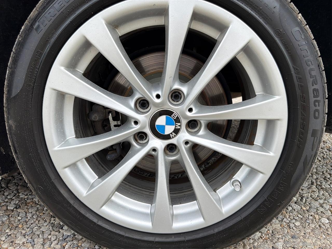BMW 3 Series 320i Sedan 2018