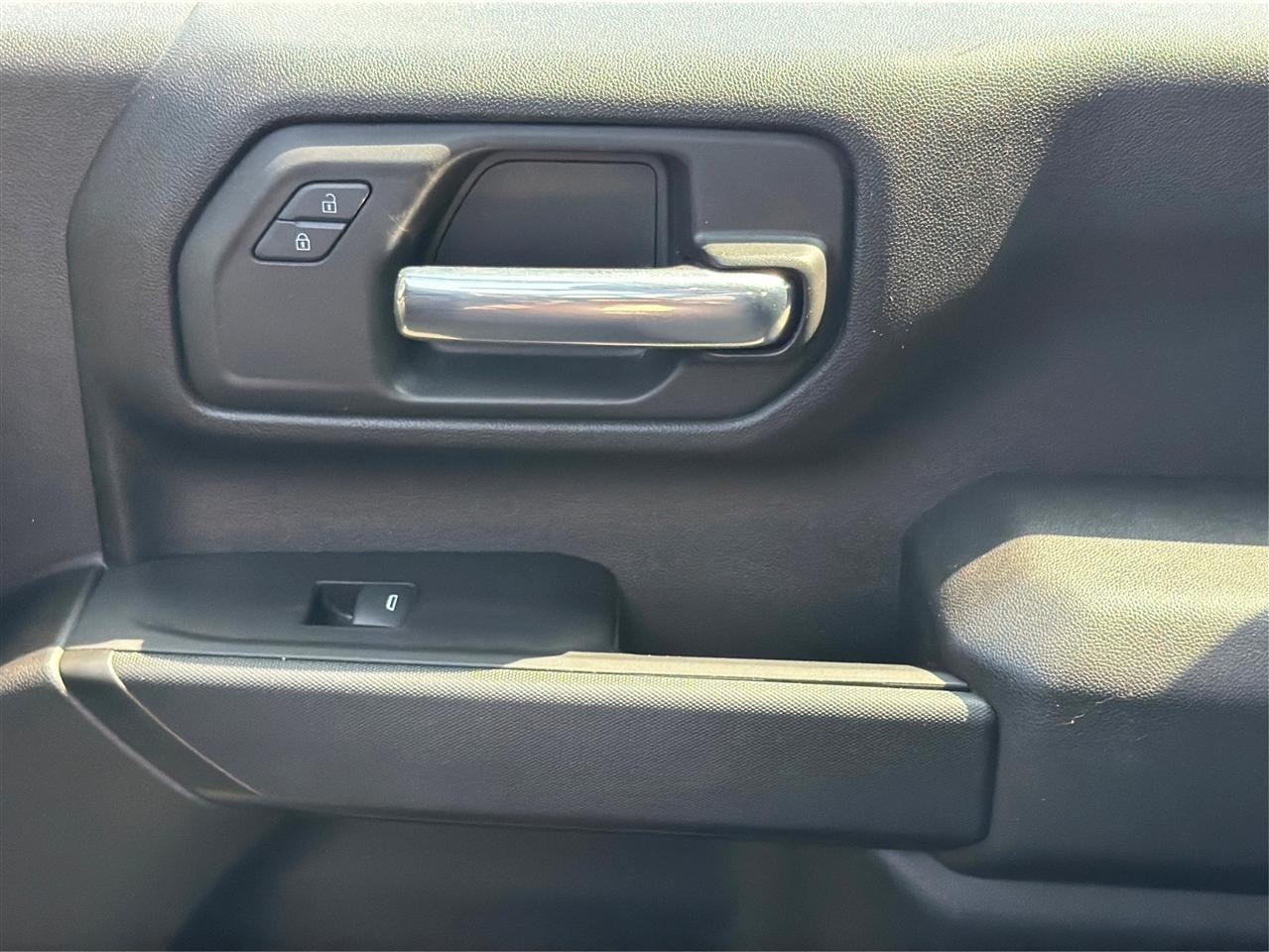 Chevrolet Silverado 2500HD 4WD Crew Cab 159" Custom 2022