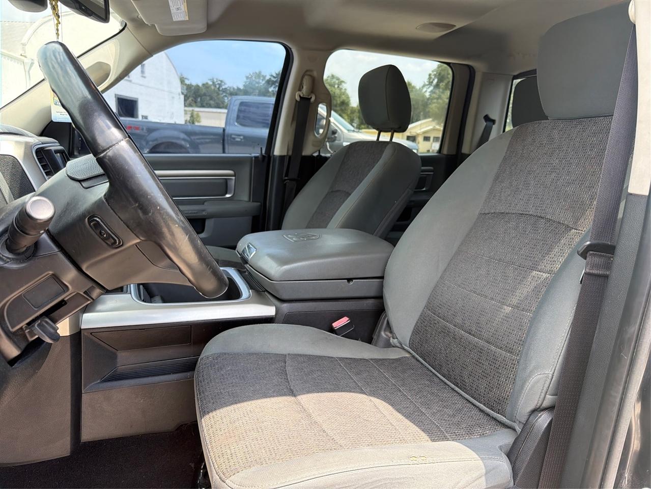 RAM 1500 2WD Crew Cab 140.5" Big Horn 2016