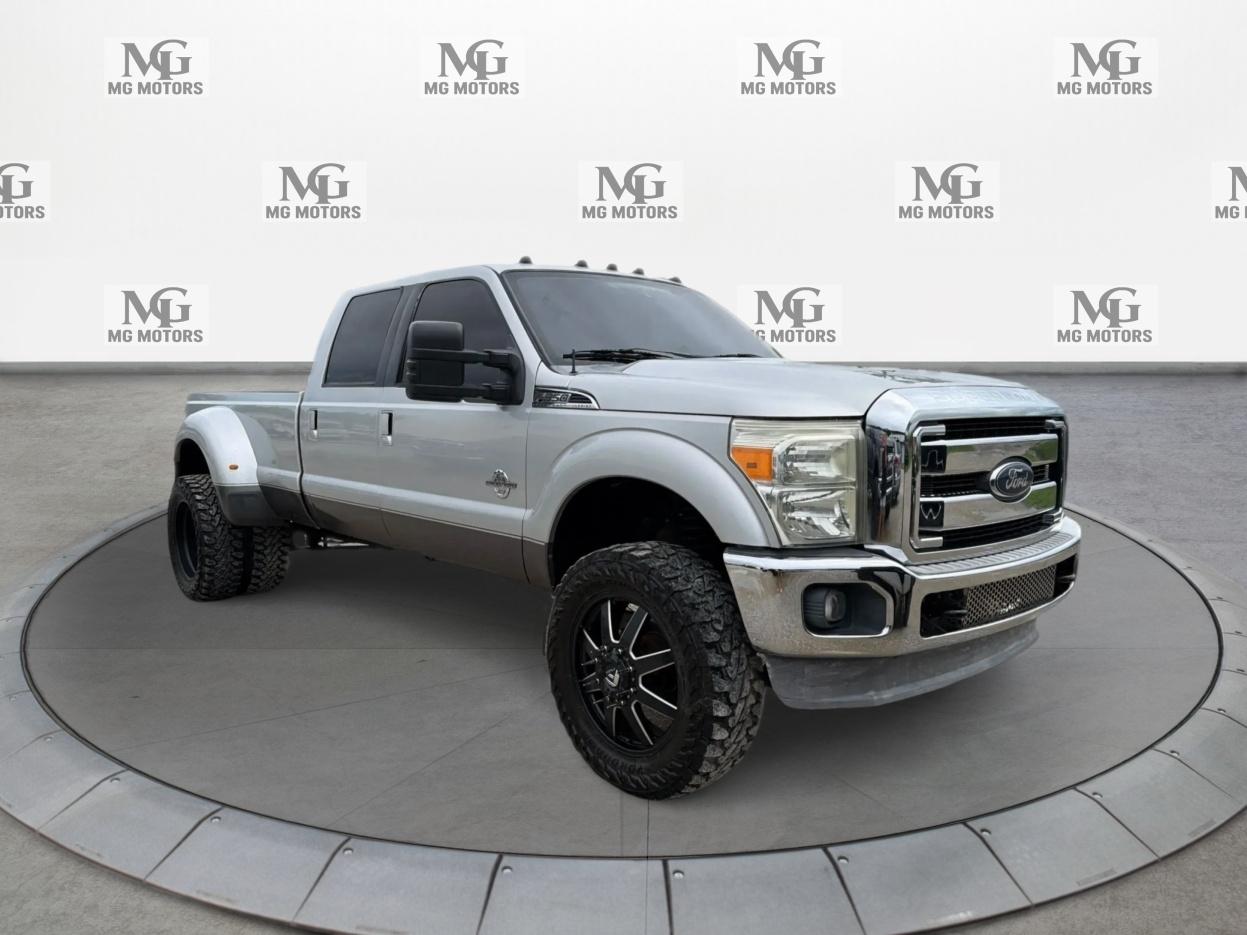 2014 Ford Super Duty F-350 DRW 4WD Crew Cab 172" Lariat