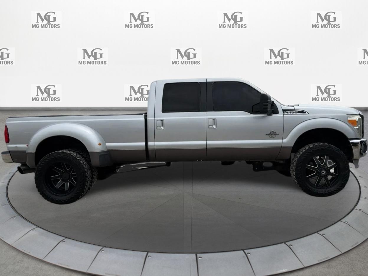 Ford Super Duty F-350 DRW 4WD Crew Cab 172" Lariat 2014
