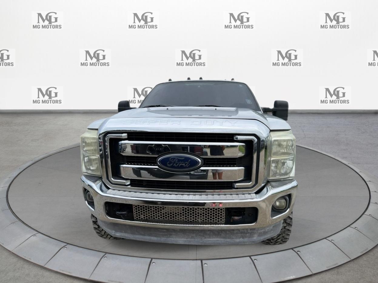 Ford Super Duty F-350 DRW 4WD Crew Cab 172" Lariat 2014