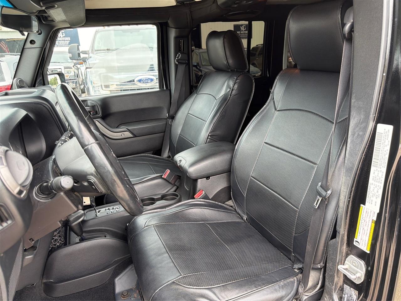 Jeep Wrangler Unlimited 4WD 4dr Sport 2012