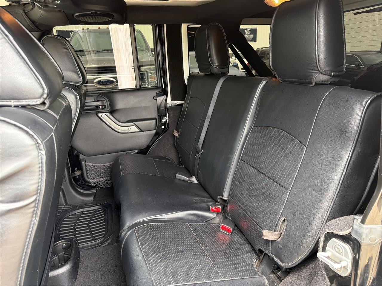 Jeep Wrangler Unlimited 4WD 4dr Sport 2012
