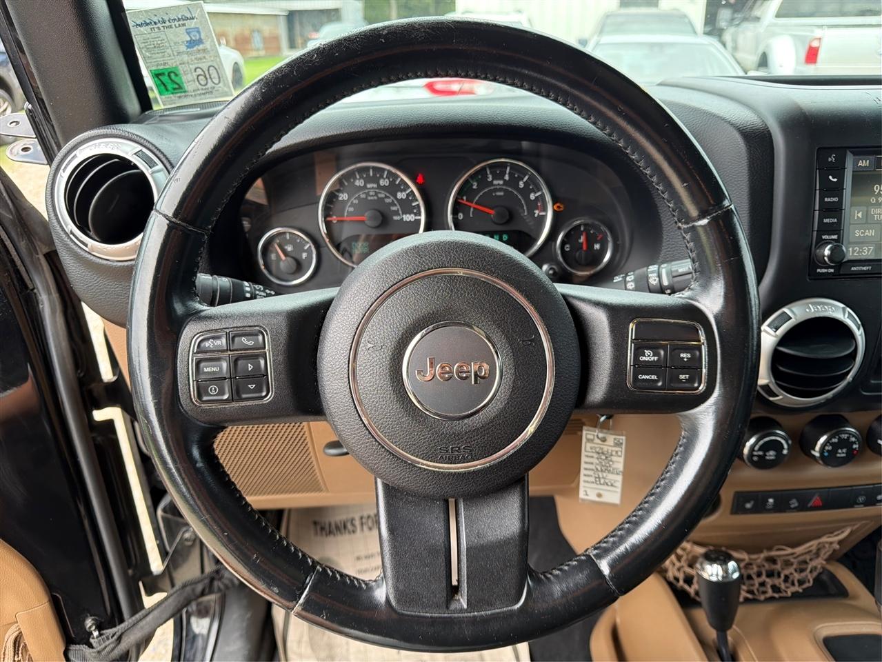 Jeep Wrangler Unlimited 4WD 4dr Sahara 2015