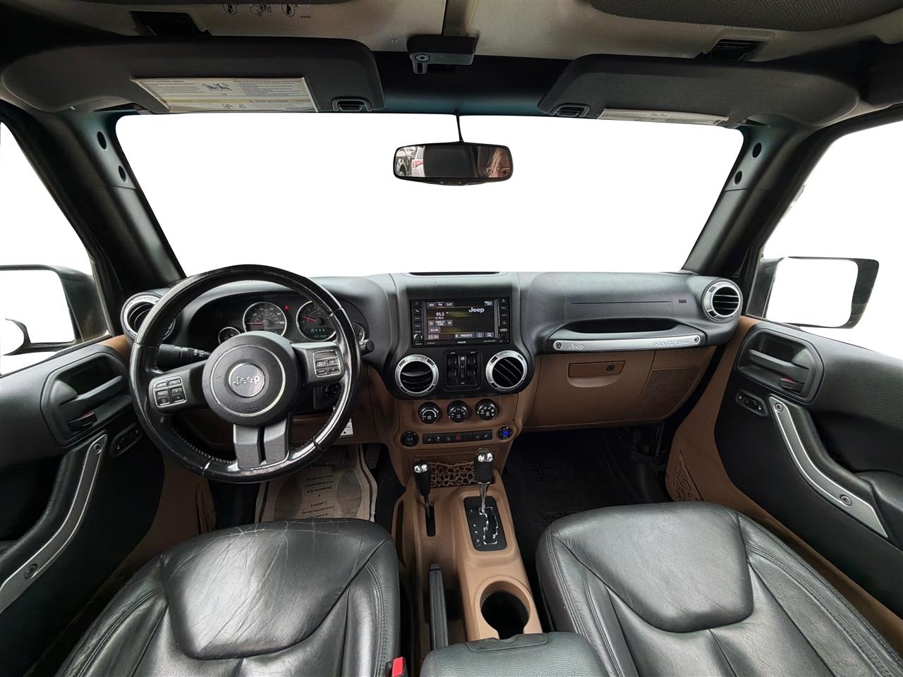 Jeep Wrangler Unlimited 4WD 4dr Sahara 2015