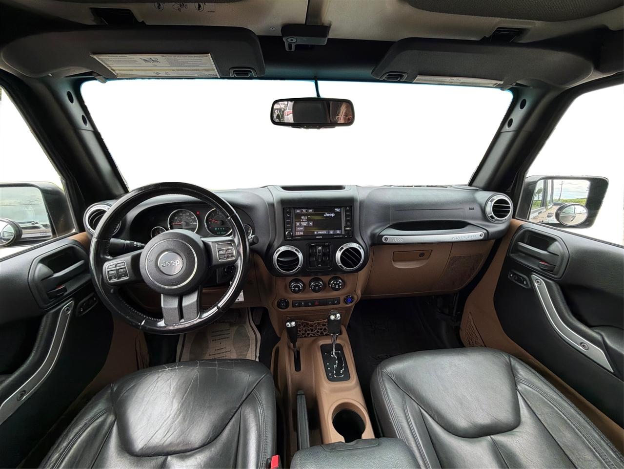 Jeep Wrangler Unlimited 4WD 4dr Sahara 2015