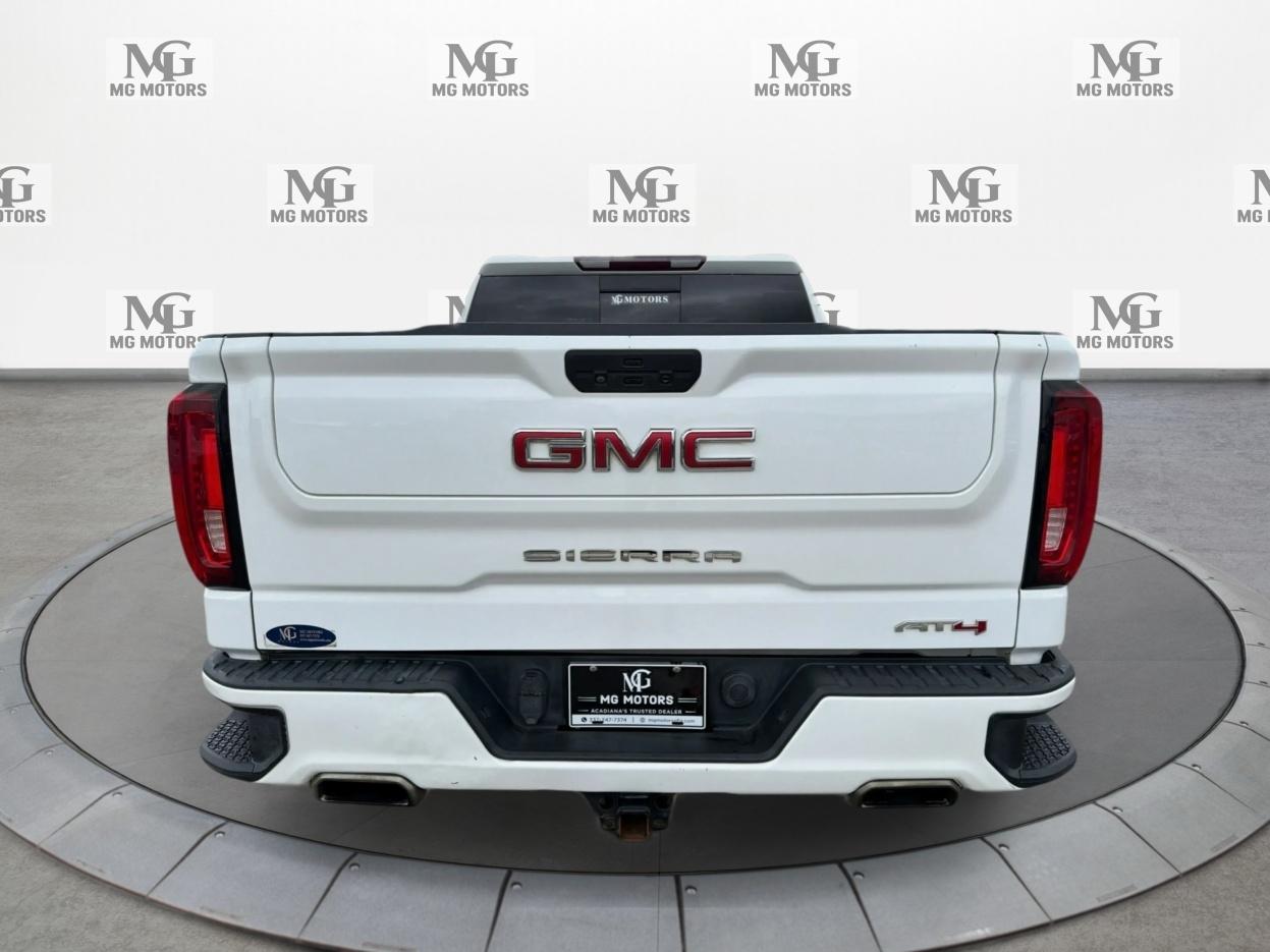 GMC Sierra 1500 4WD Crew Cab 147" AT4 2021