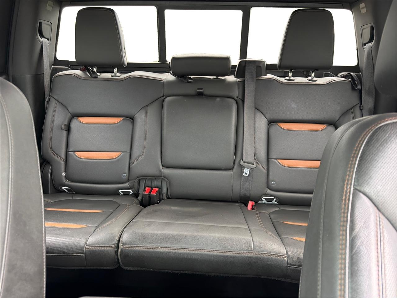 GMC Sierra 1500 4WD Crew Cab 147" AT4 2021