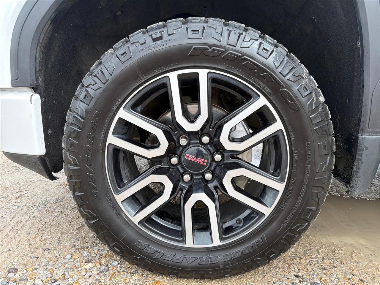 GMC Sierra 1500 4WD Crew Cab 147" AT4 2021