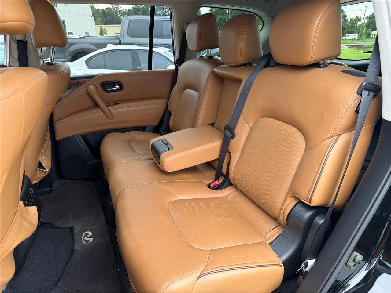 Infiniti QX80 2WD 4dr 2016