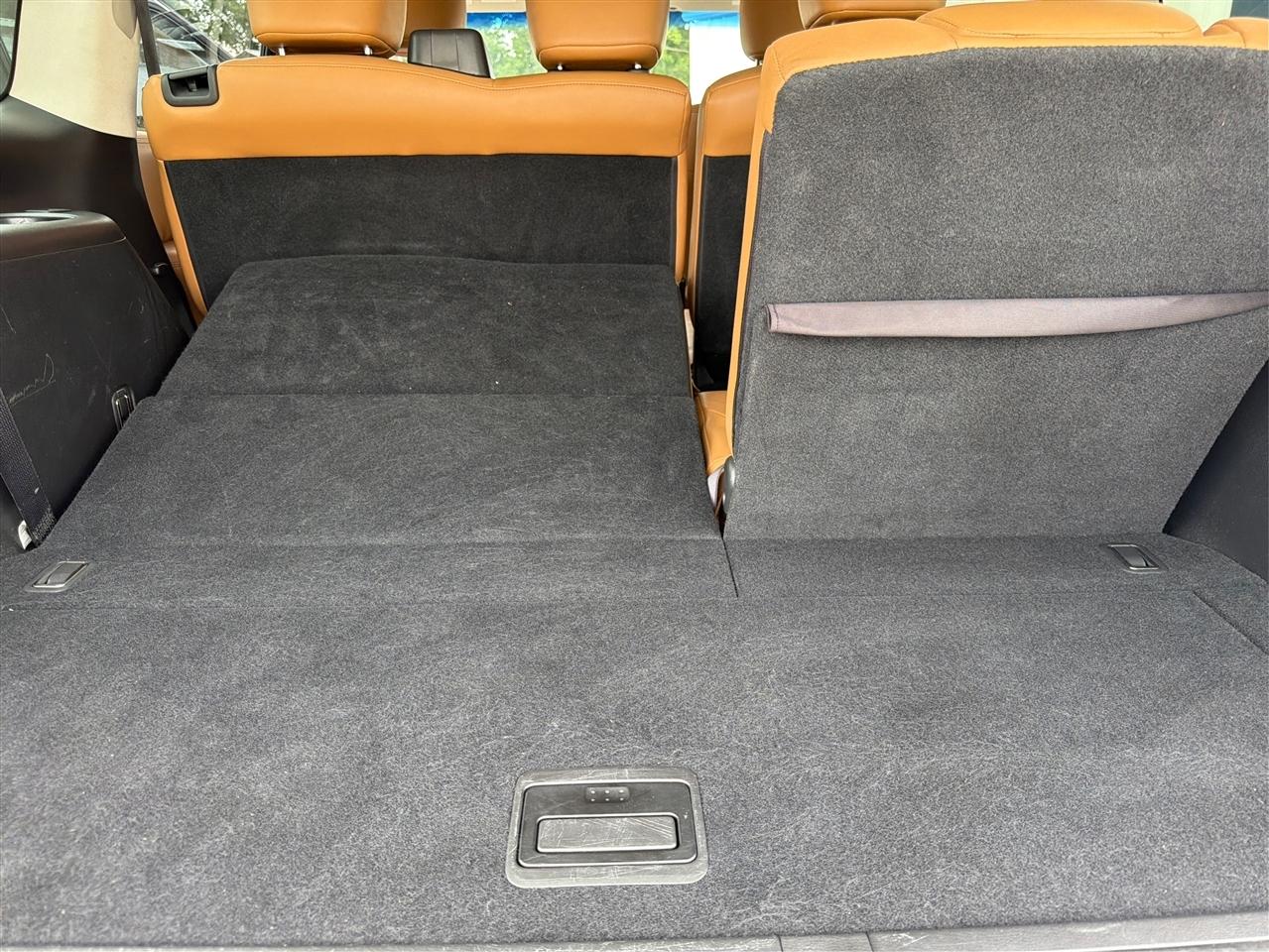 Infiniti QX80 2WD 4dr 2016
