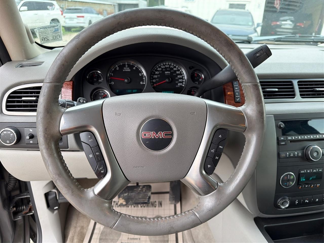 GMC Yukon 2WD 4dr 1500 SLT 2007