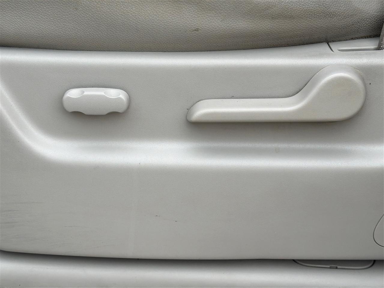GMC Yukon 2WD 4dr 1500 SLT 2007
