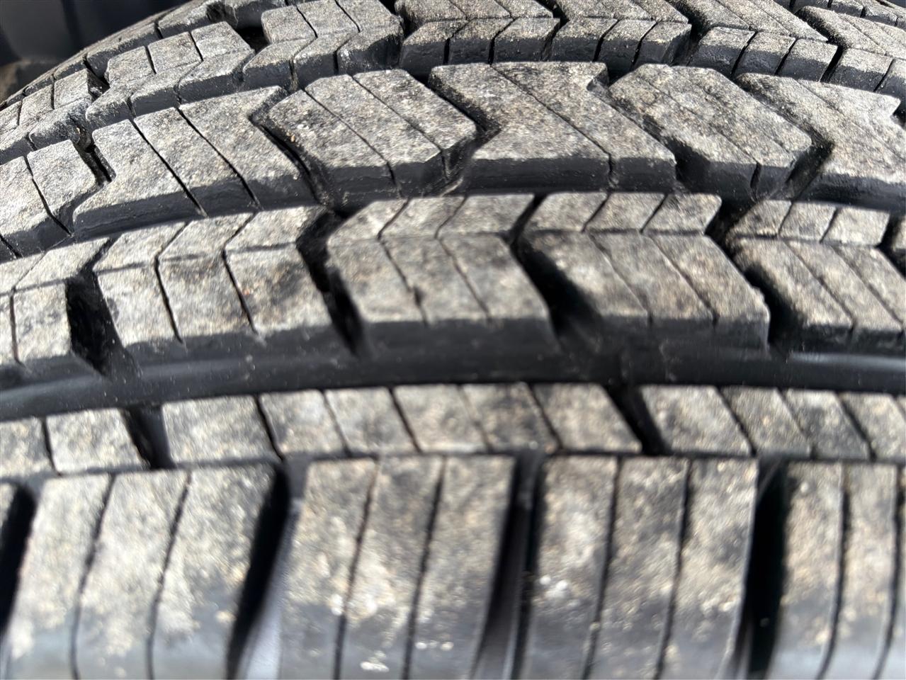 GMC Yukon 2WD 4dr 1500 SLT 2007