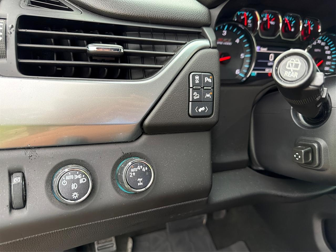 Chevrolet Tahoe photo 20