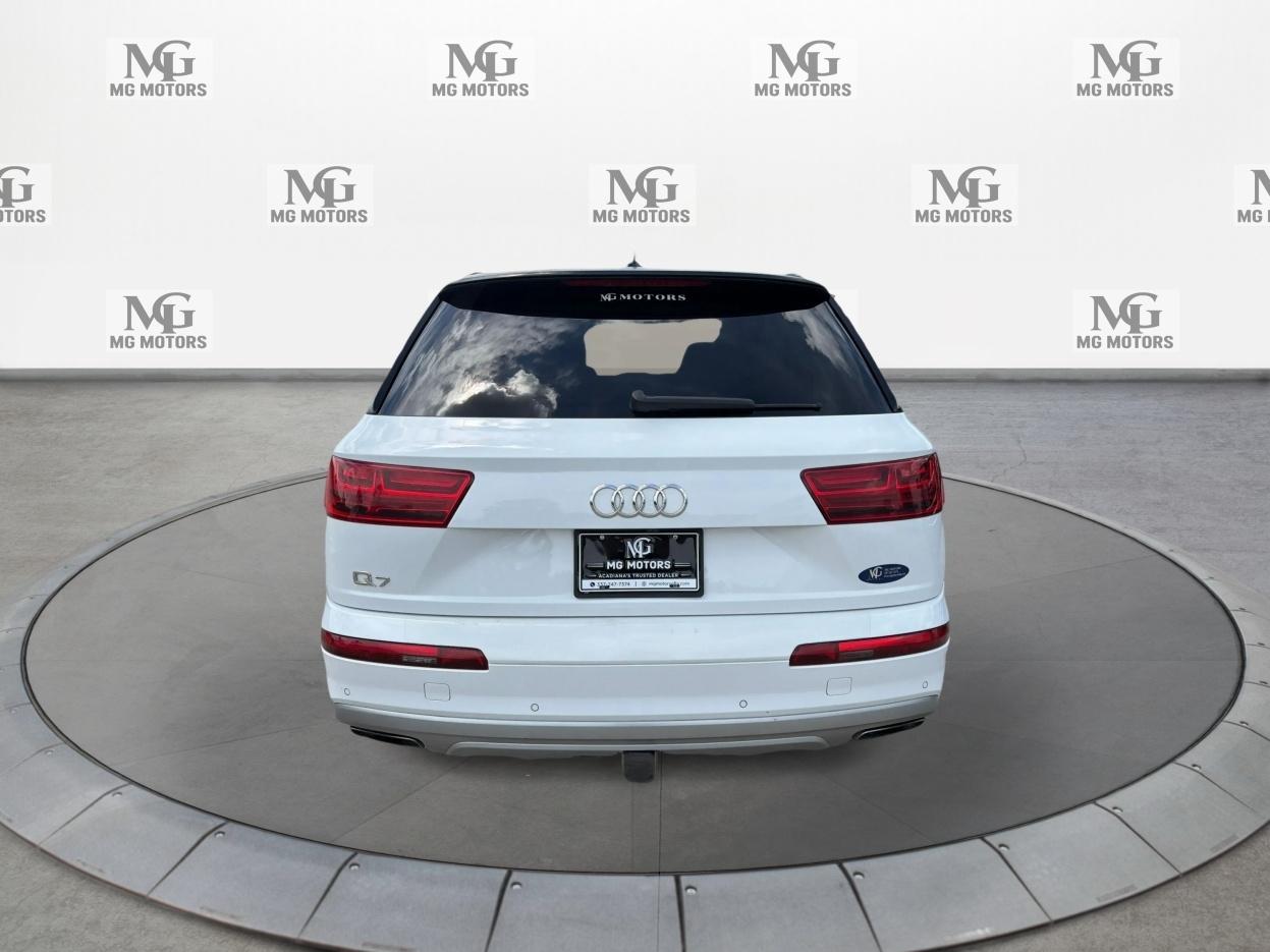 Audi Q7 photo 5