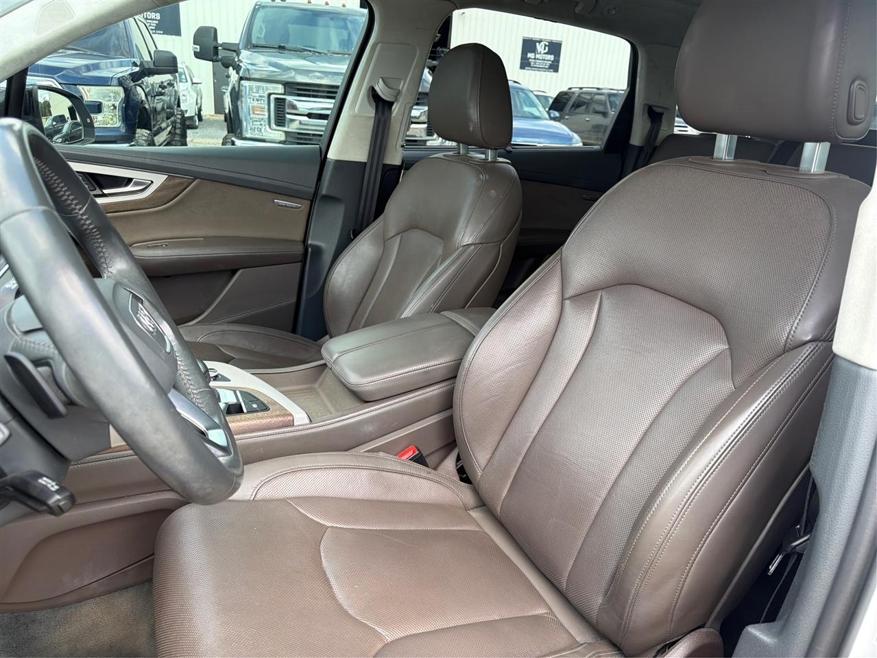 Audi Q7 photo 11