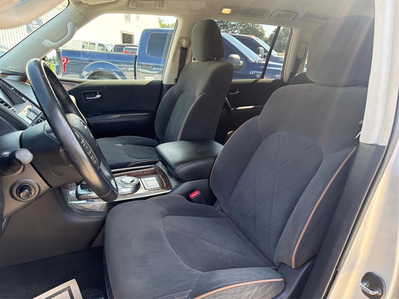 Nissan Armada 4x2 SV 2019