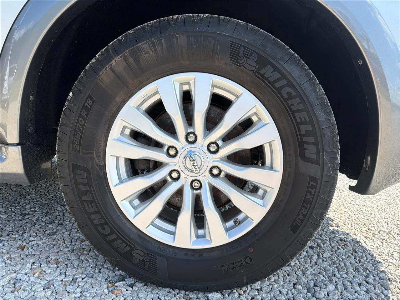 Nissan Armada 4x2 SV 2019
