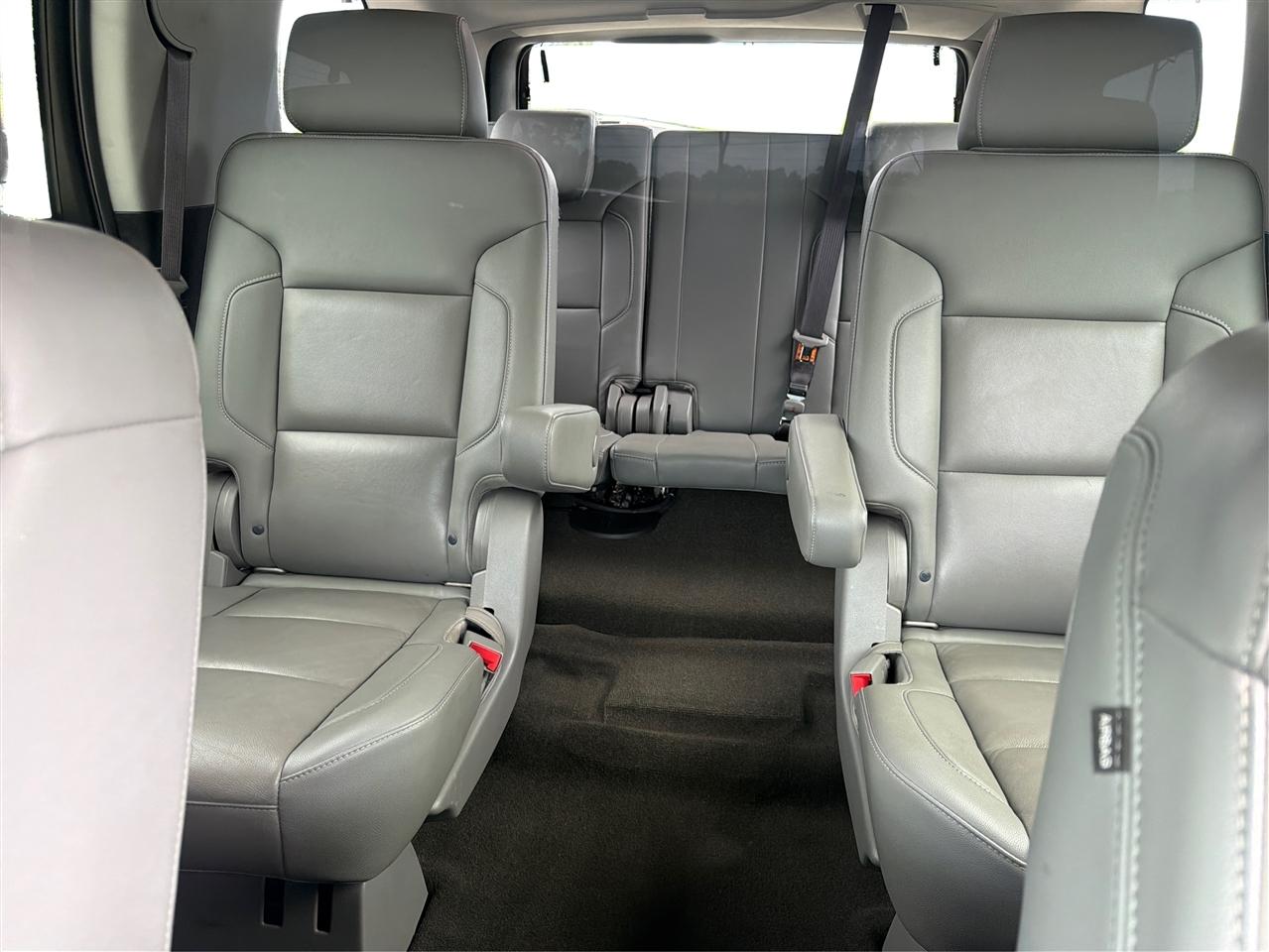 Chevrolet Tahoe photo 15