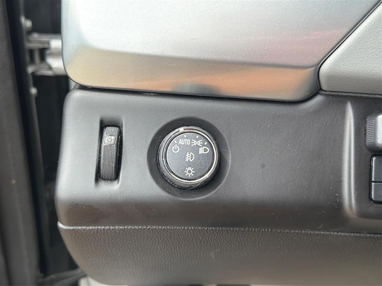 Chevrolet Tahoe photo 18