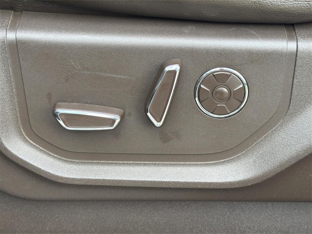 Ford F-250 photo 18