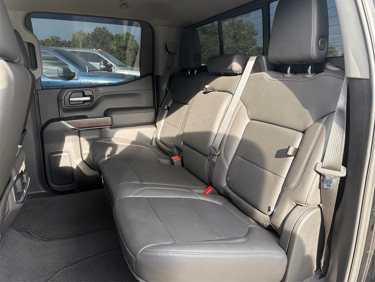 GMC Sierra 1500 4WD Crew Cab 147" SLT 2021