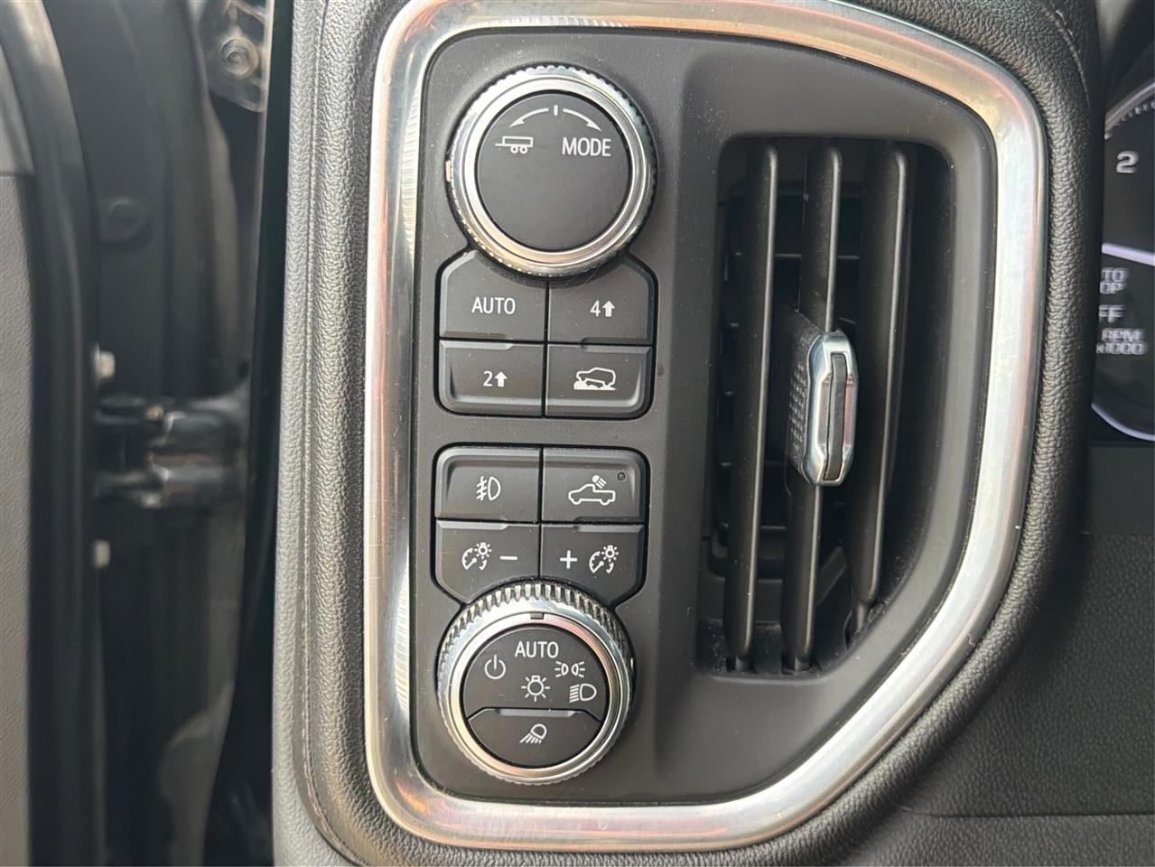 GMC Sierra 1500 4WD Crew Cab 147" SLT 2021