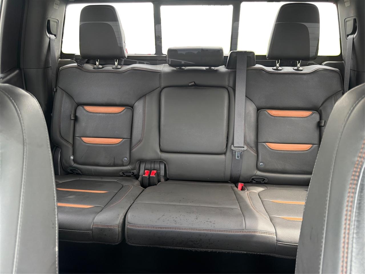 GMC Sierra 1500 4WD Crew Cab 147" AT4 2020