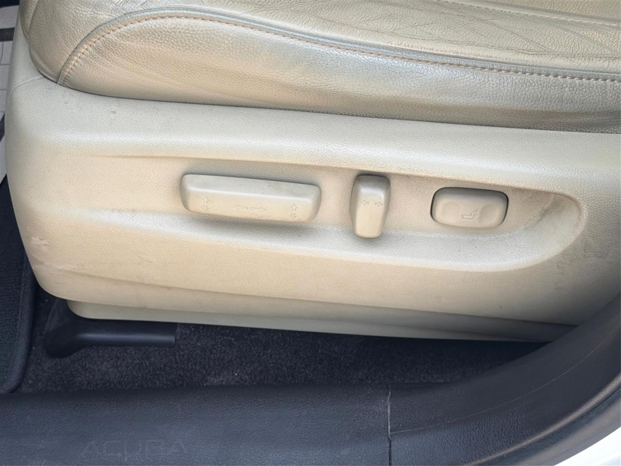 Acura MDX photo 19
