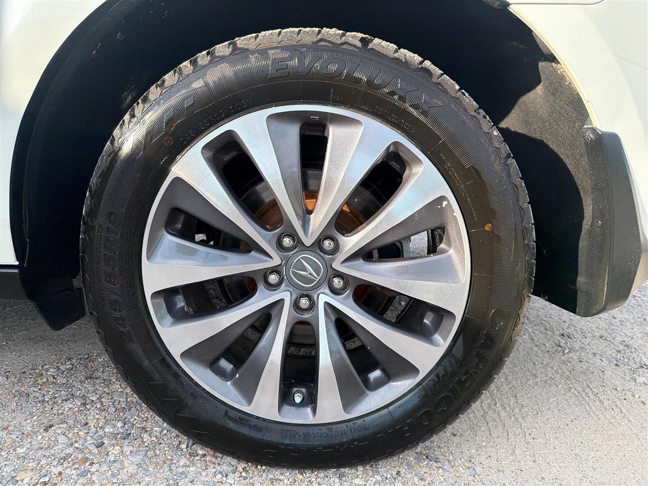 Acura MDX photo 25
