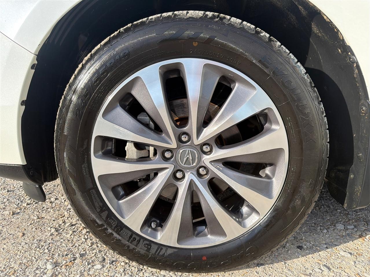 Acura MDX photo 26