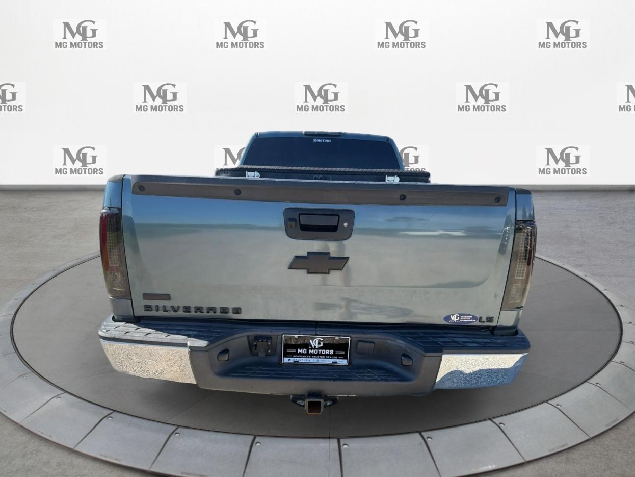 Chevrolet Silverado photo 5