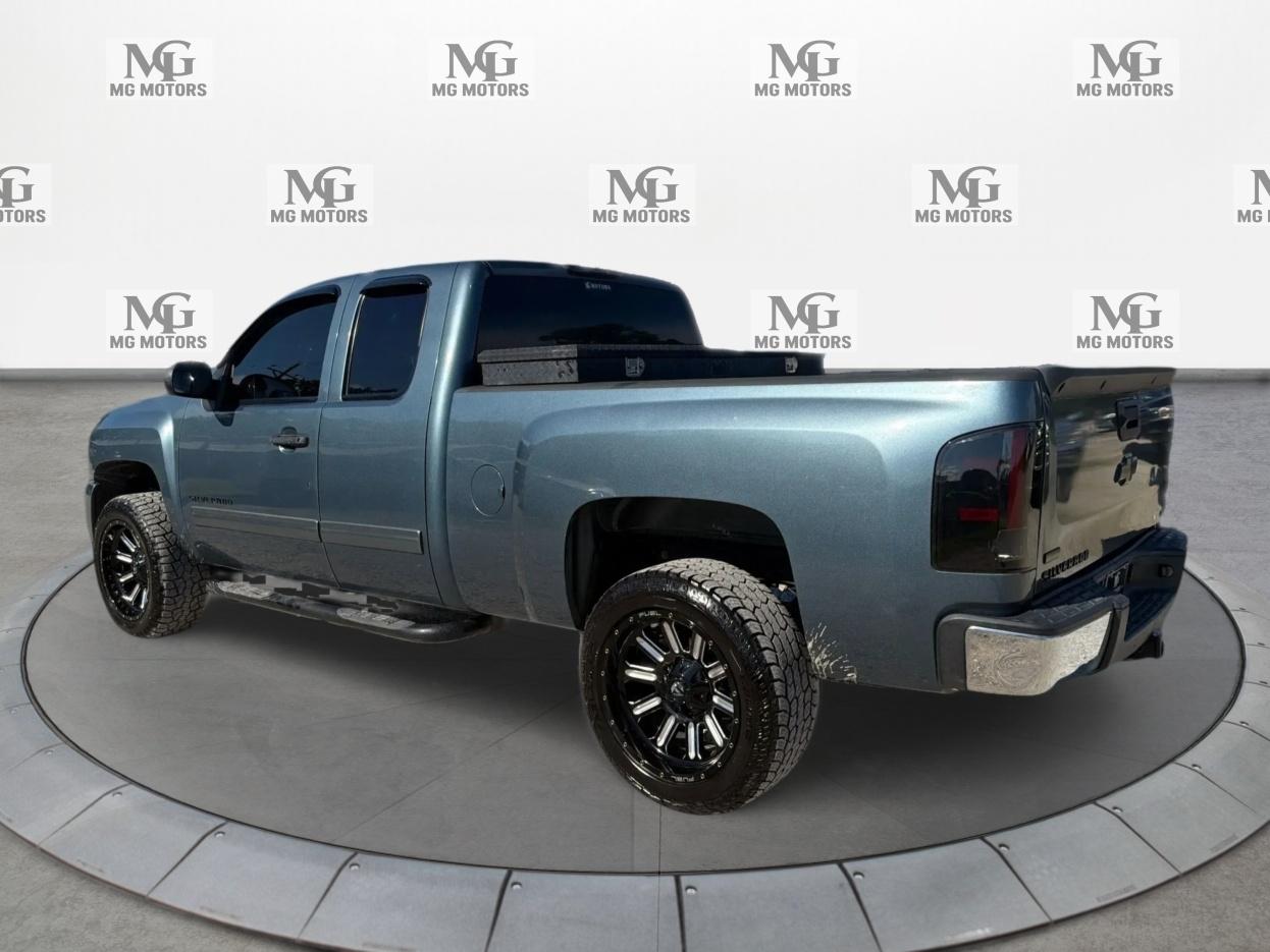 Chevrolet Silverado photo 6