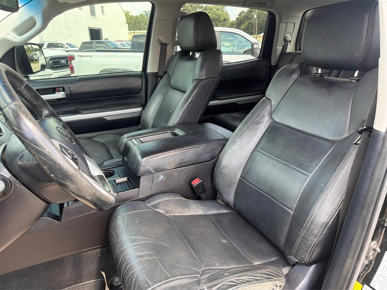 Toyota Tundra 4WD Truck  2015
