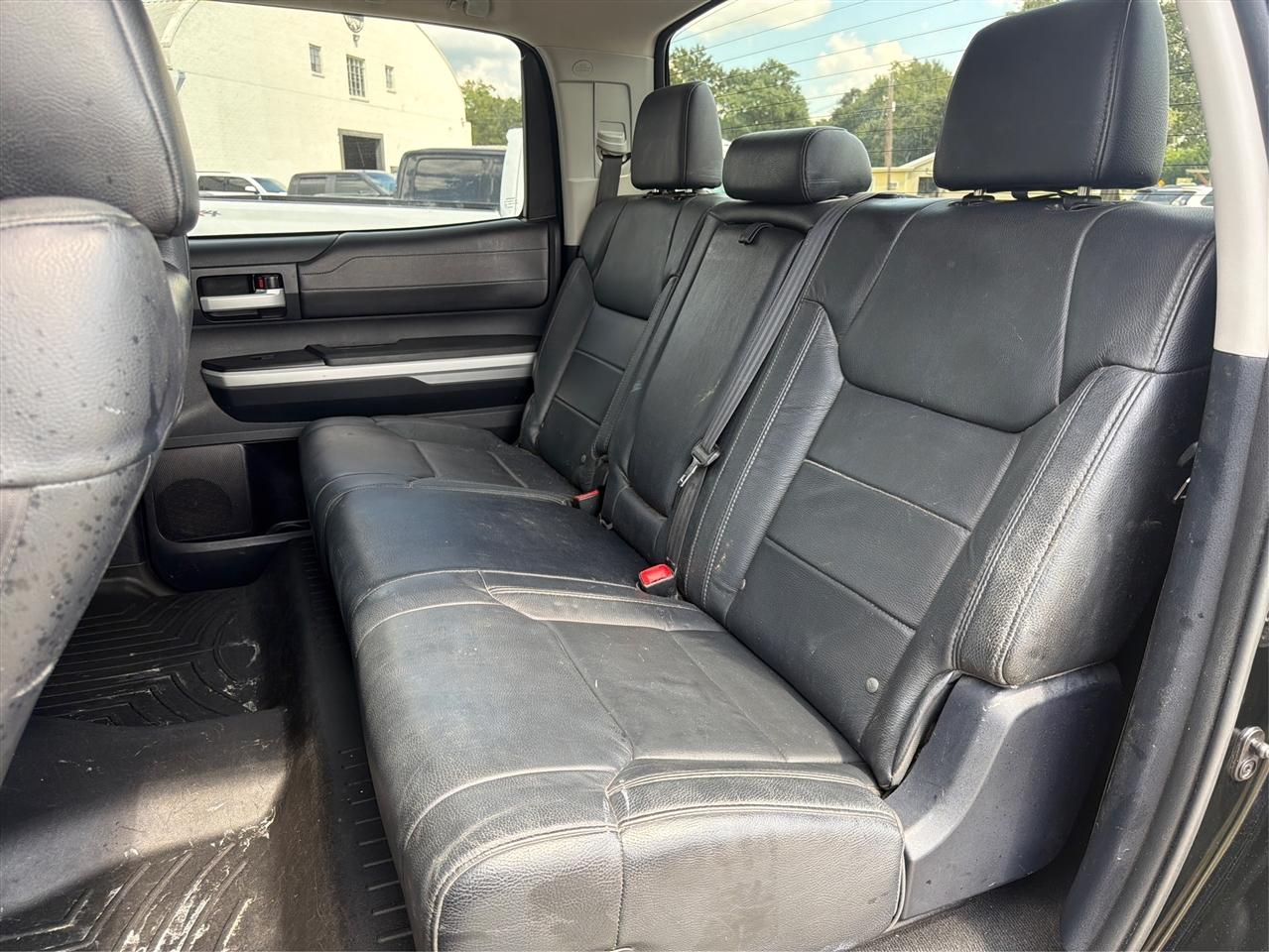 Toyota Tundra 4WD Truck  2015