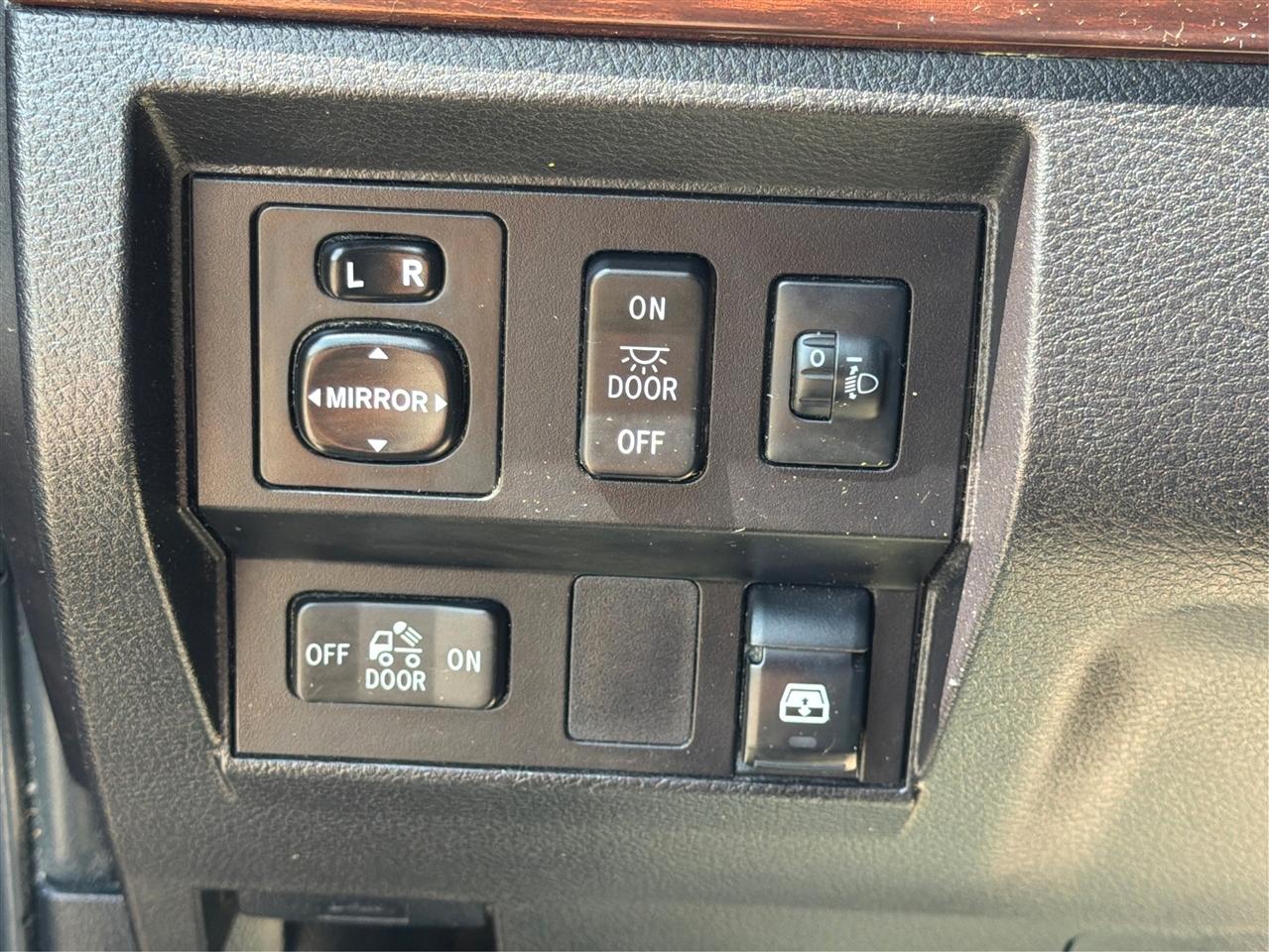 Toyota Tundra 4WD Truck  2015