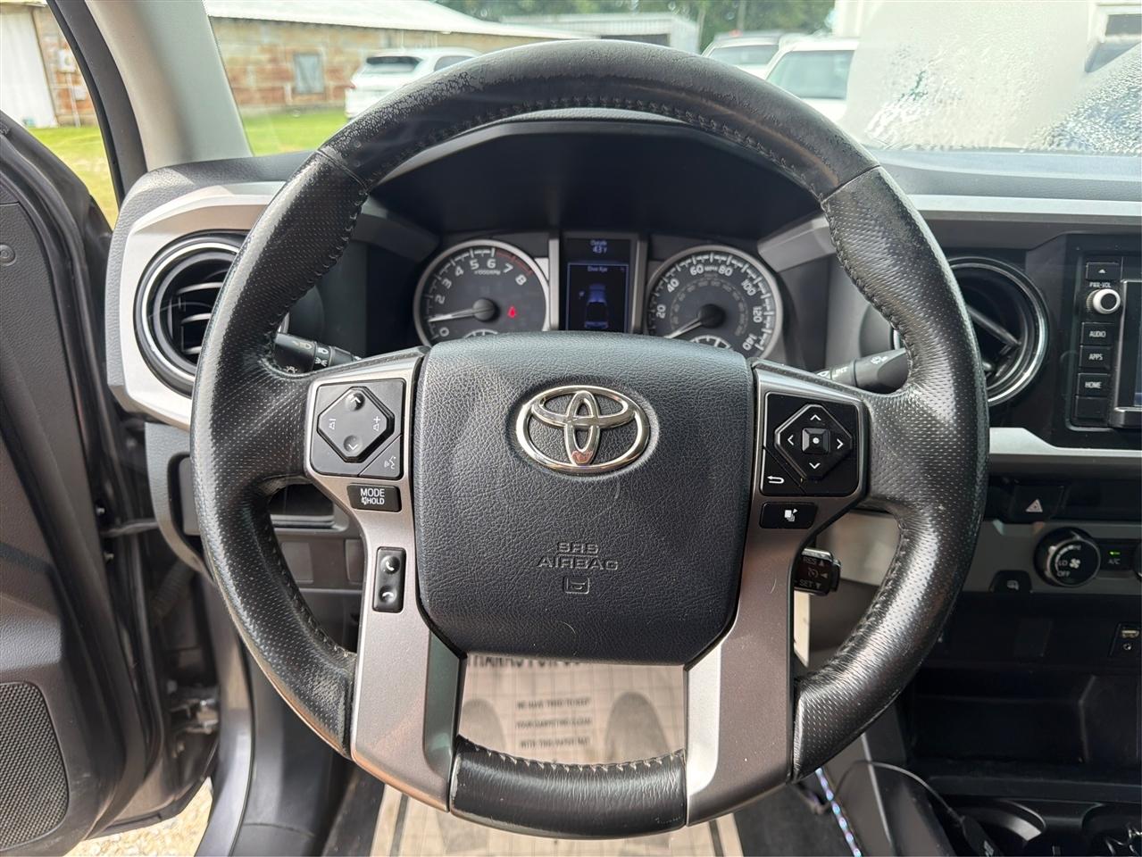 Toyota Tacoma  2017
