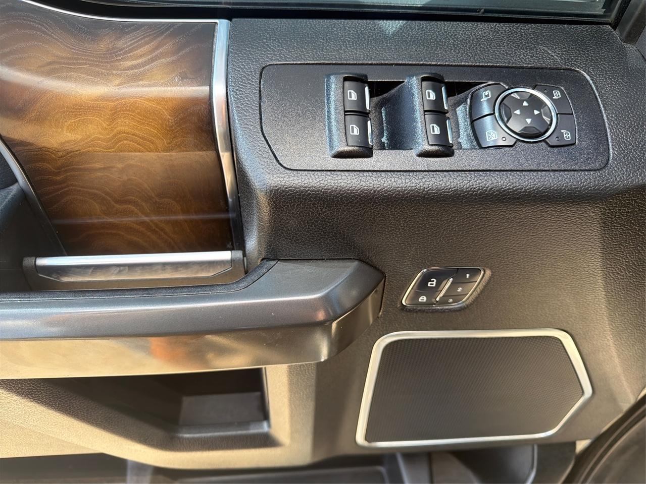 Ford F-150 Limited 4WD SuperCrew 5.5' Box 2018