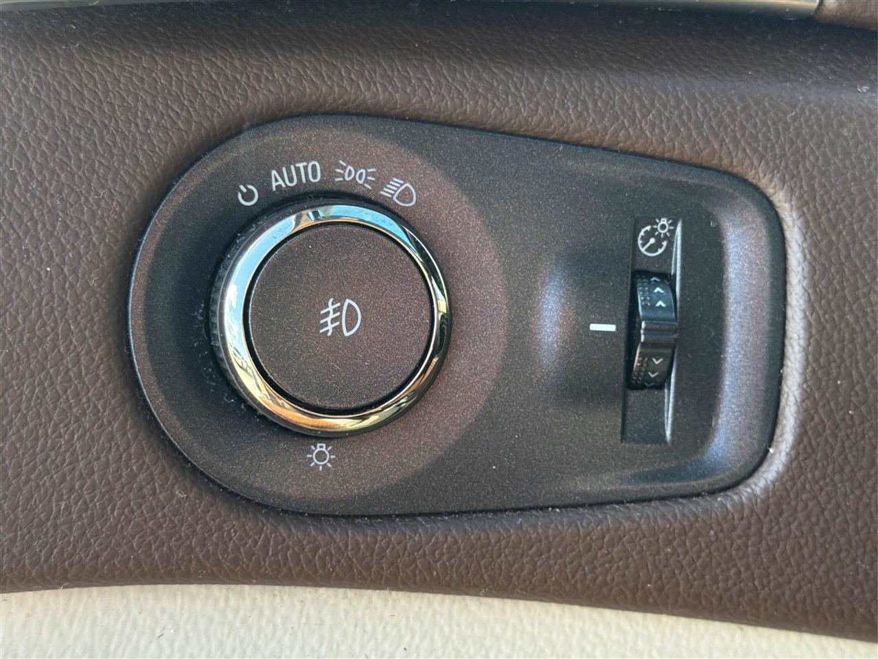 Cadillac SRX FWD 4dr Premium Collection 2015