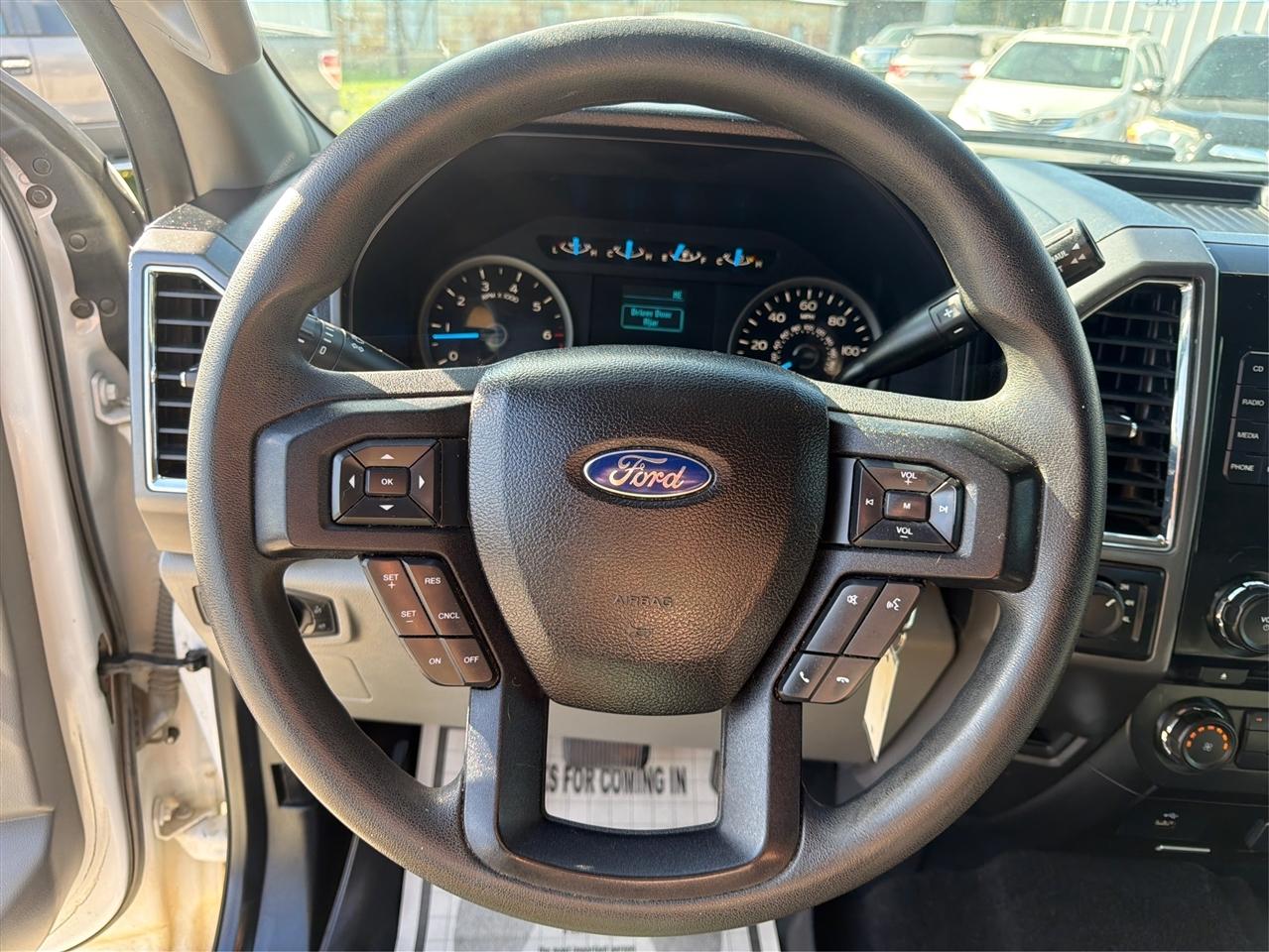 Ford F-150 4WD SuperCrew 145" XLT 2016