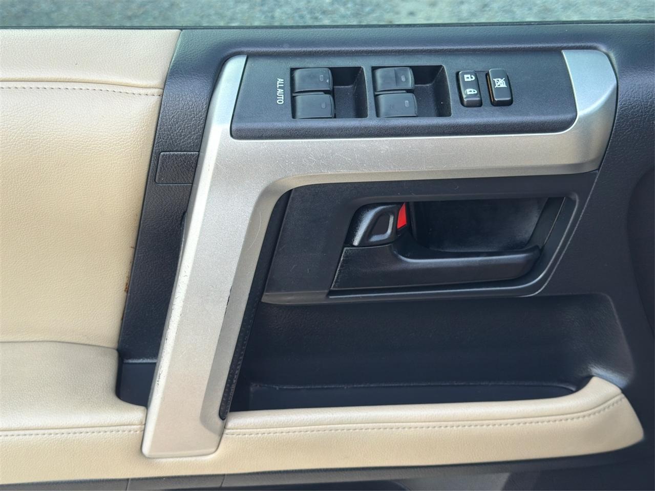 Toyota 4Runner  2011
