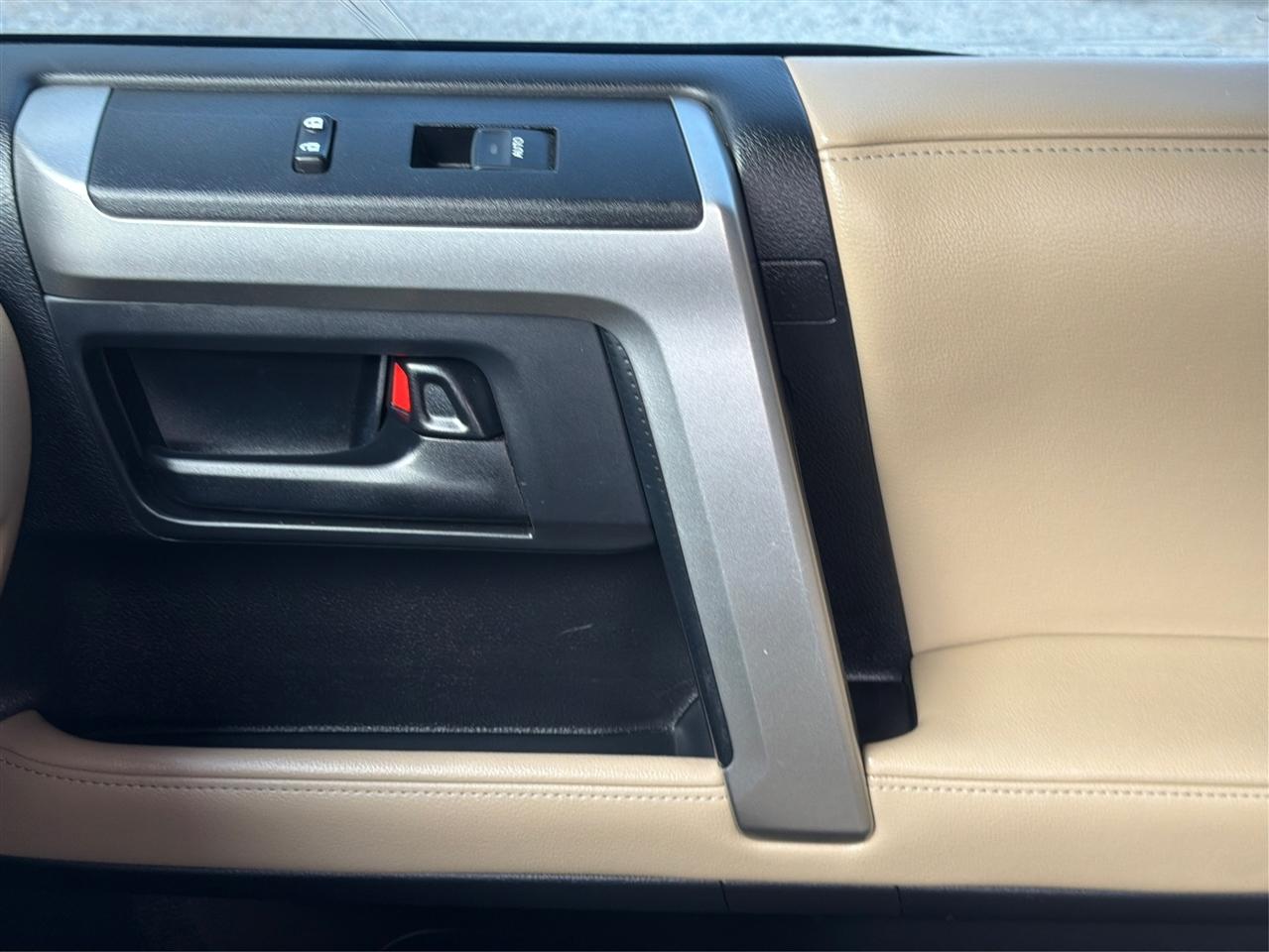 Toyota 4Runner  2011