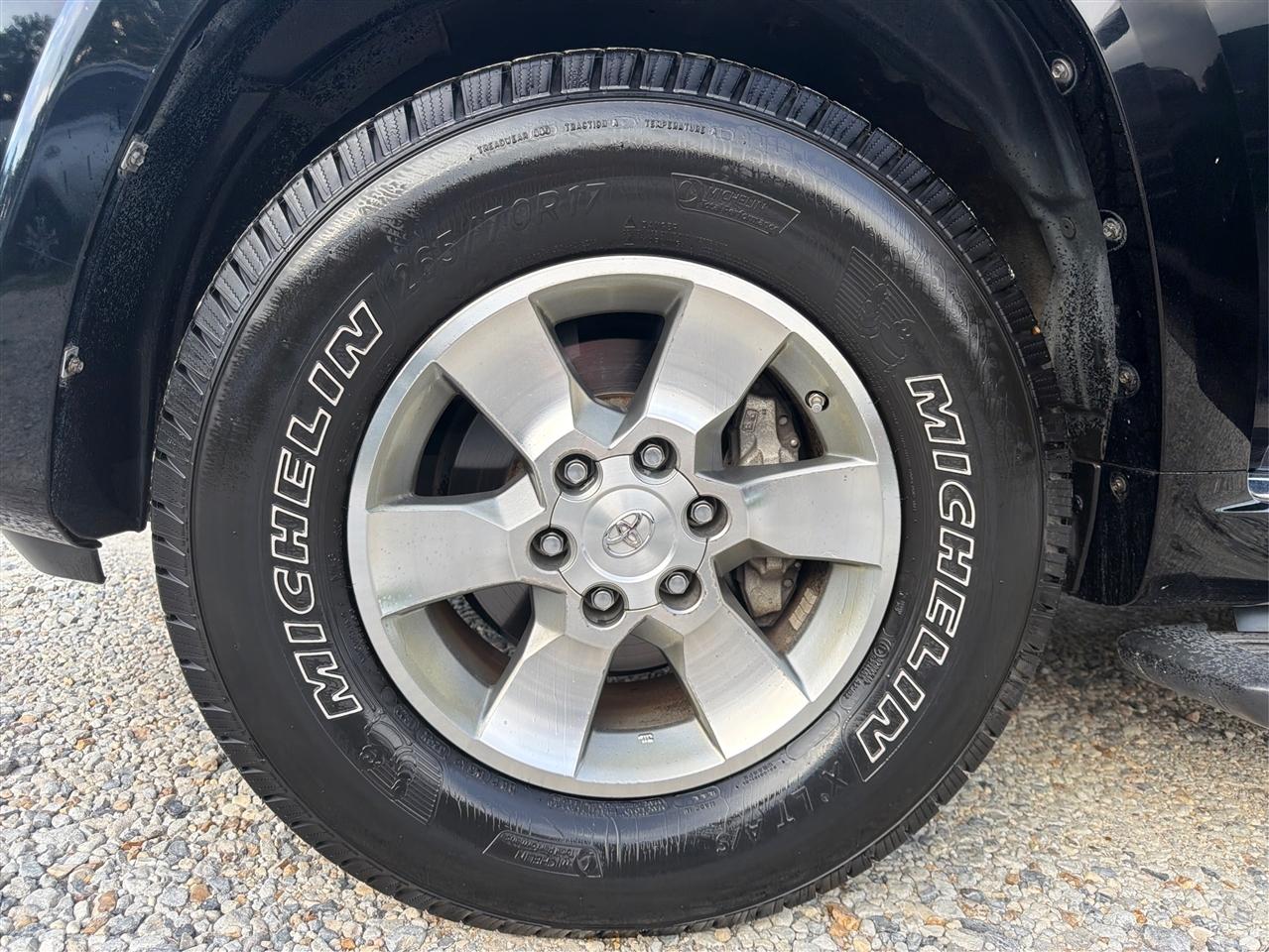Toyota 4Runner  2011