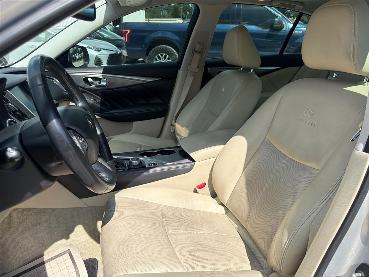 Infiniti Q50 4dr Sdn Premium RWD 2014