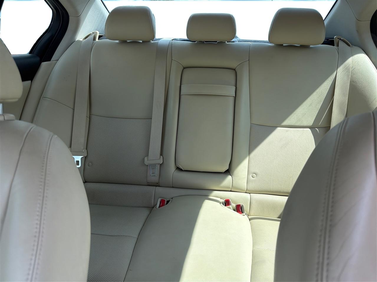 Infiniti Q50 4dr Sdn Premium RWD 2014
