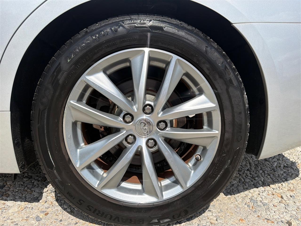 Infiniti Q50 4dr Sdn Premium RWD 2014